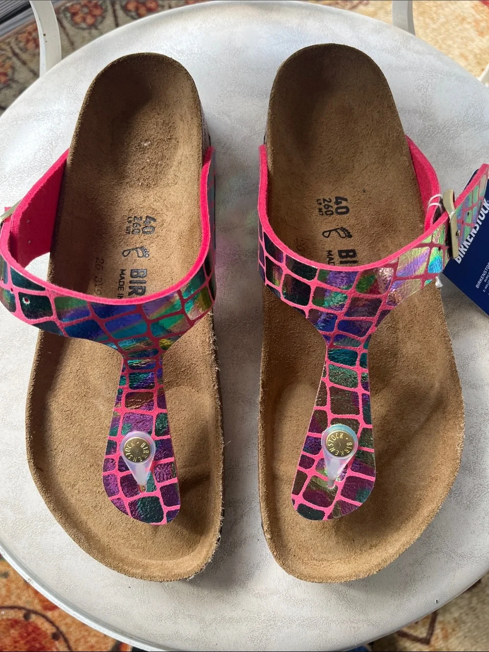 NWT - Birkenstock Gizeh Gator Gleam raspberry sandals size 40 - Picture 1 of 6